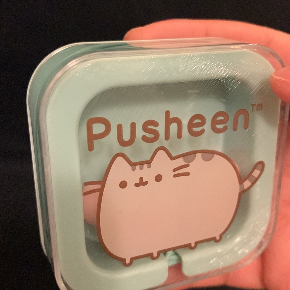 Pusheen earbuds earphone jack headphones new - Picture 5 of 5